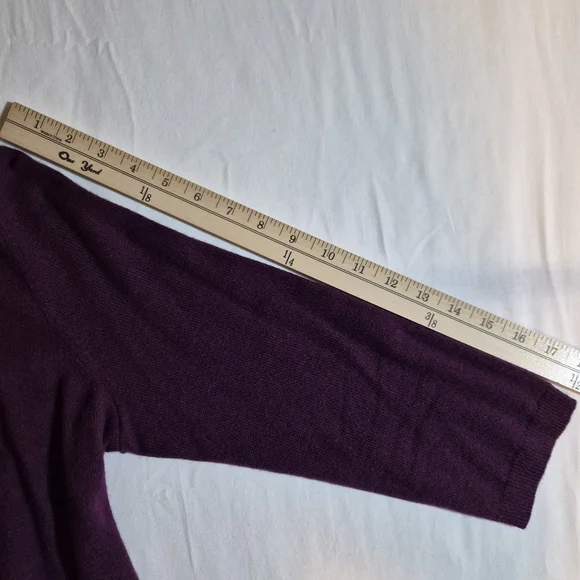 ​Talbots Plum Purple 100% Cashmere Long Sleeve Knit Sweater LP - Picture 8 of 8